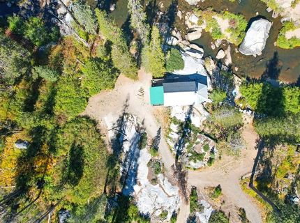 100 S Yuba Dr, Soda Springs, CA 95728 Photo
