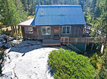 100 S Yuba Dr, Soda Springs, CA 95728 Photo