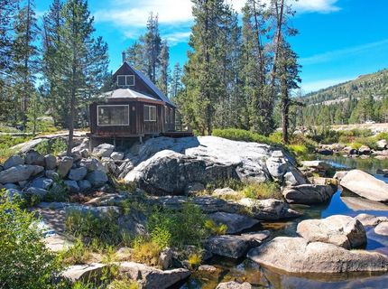 100 S Yuba Dr, Soda Springs, CA 95728 Photo