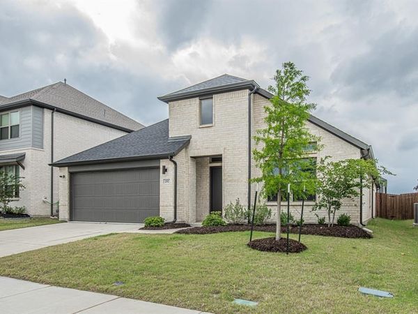 257 Hope Orchards Drive, Lavon, TX 75166