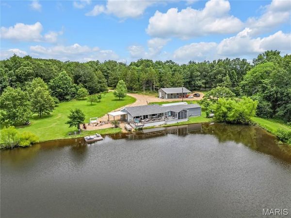 1824 Morre Road , Owensville, MO 65066