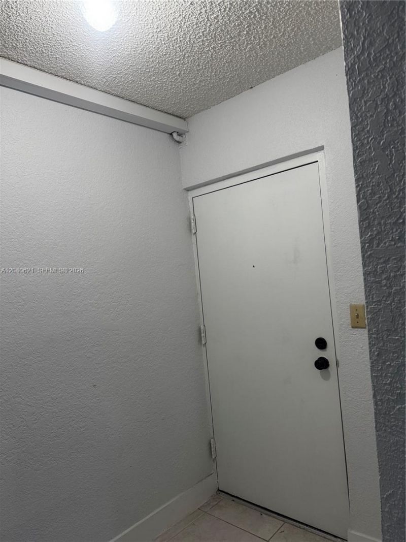 13500 NE 3rd Ct , Unit 120, North Miami, FL 33161 Photo