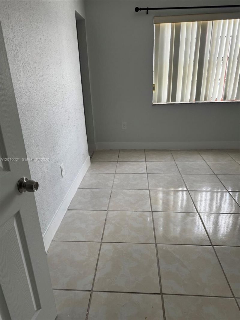 13500 NE 3rd Ct , Unit 120, North Miami, FL 33161 Photo