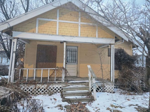 612 S Jackson Street , Decatur, IL 62521