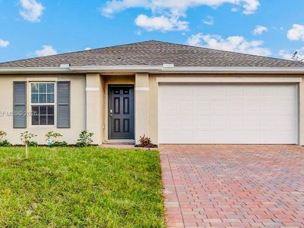 8030 OLIVE CIRCLE , La Belle, FL 33935