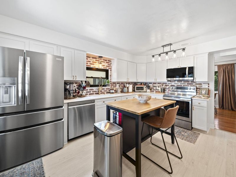 536 E Weisheimer Road, Columbus, OH 43214 Photo 8