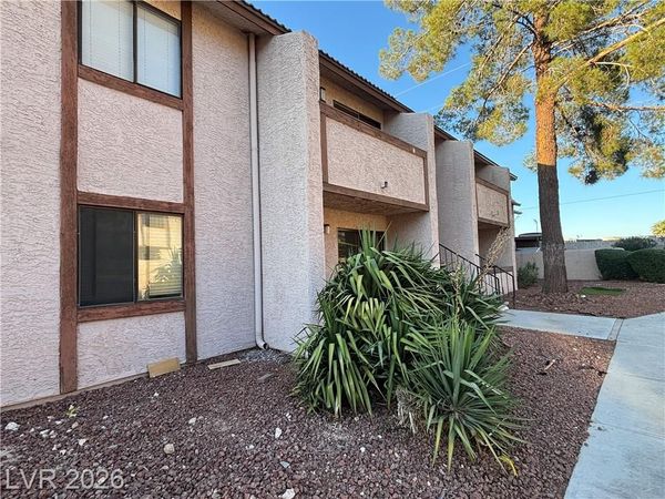 5243 CORINNE Court , Unit 68, Las Vegas, NV 89103