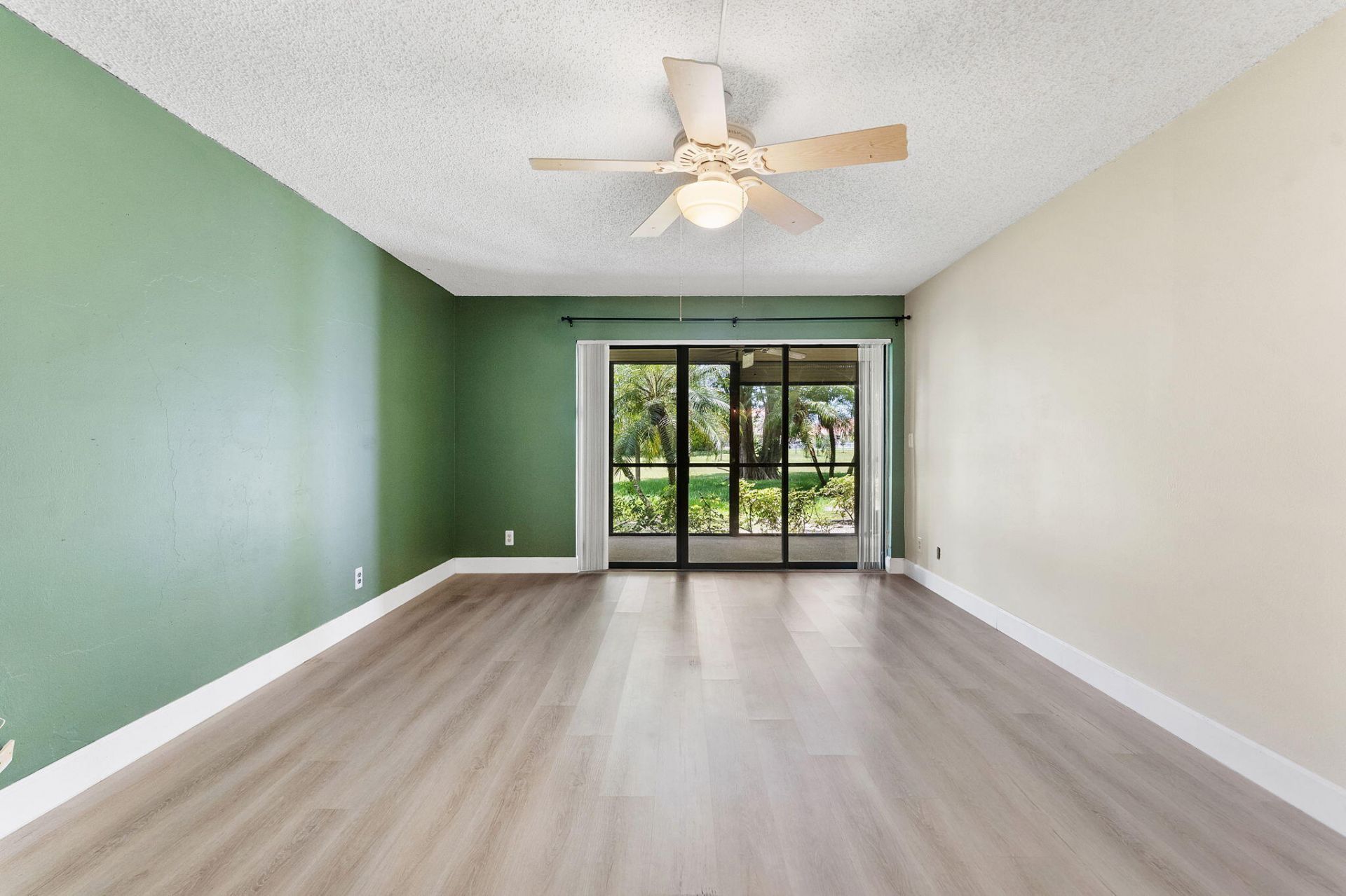 5800 Camino Del Sol, Unit 102, Boca Raton, FL 33433 Photo