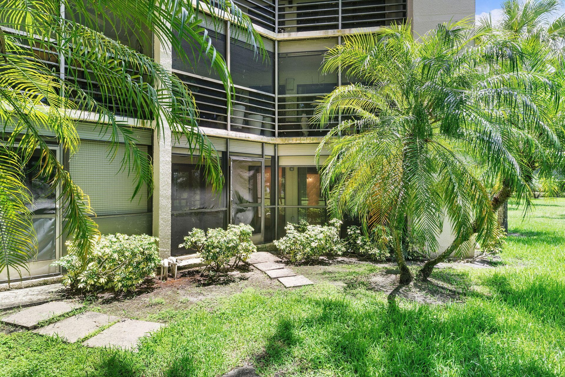 5800 Camino Del Sol, Unit 102, Boca Raton, FL 33433 Photo