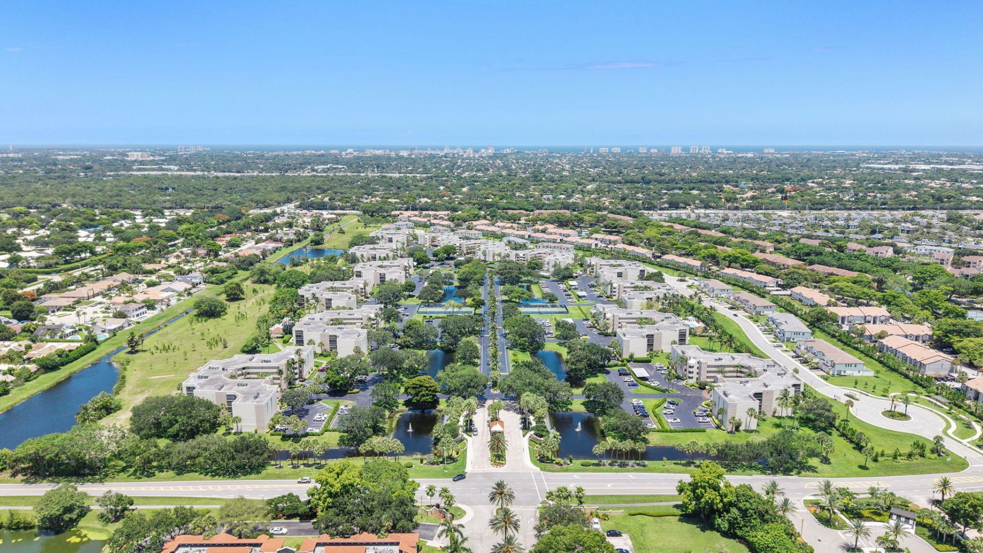 5800 Camino Del Sol, Unit 102, Boca Raton, FL 33433 Photo