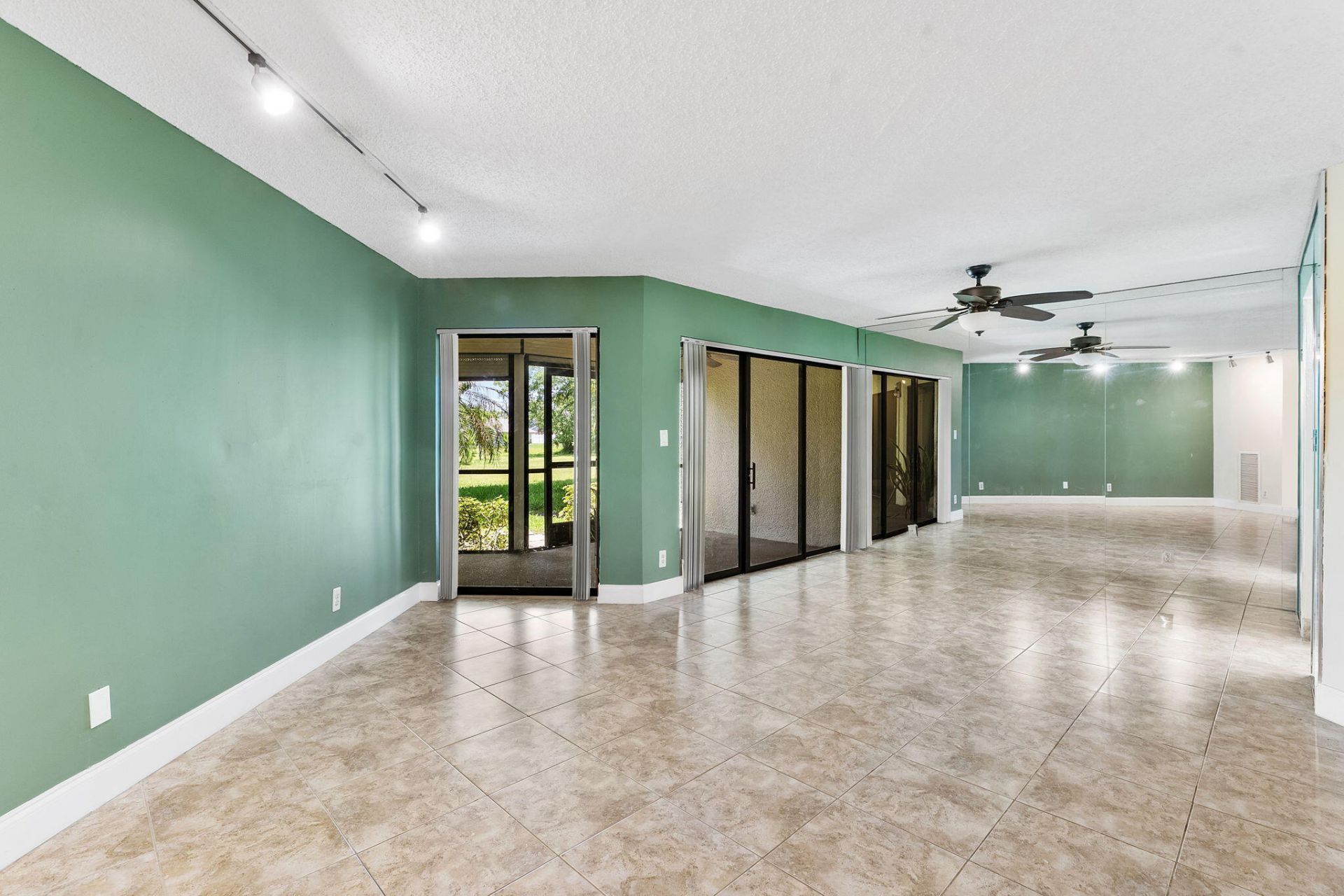 5800 Camino Del Sol, Unit 102, Boca Raton, FL 33433 Photo