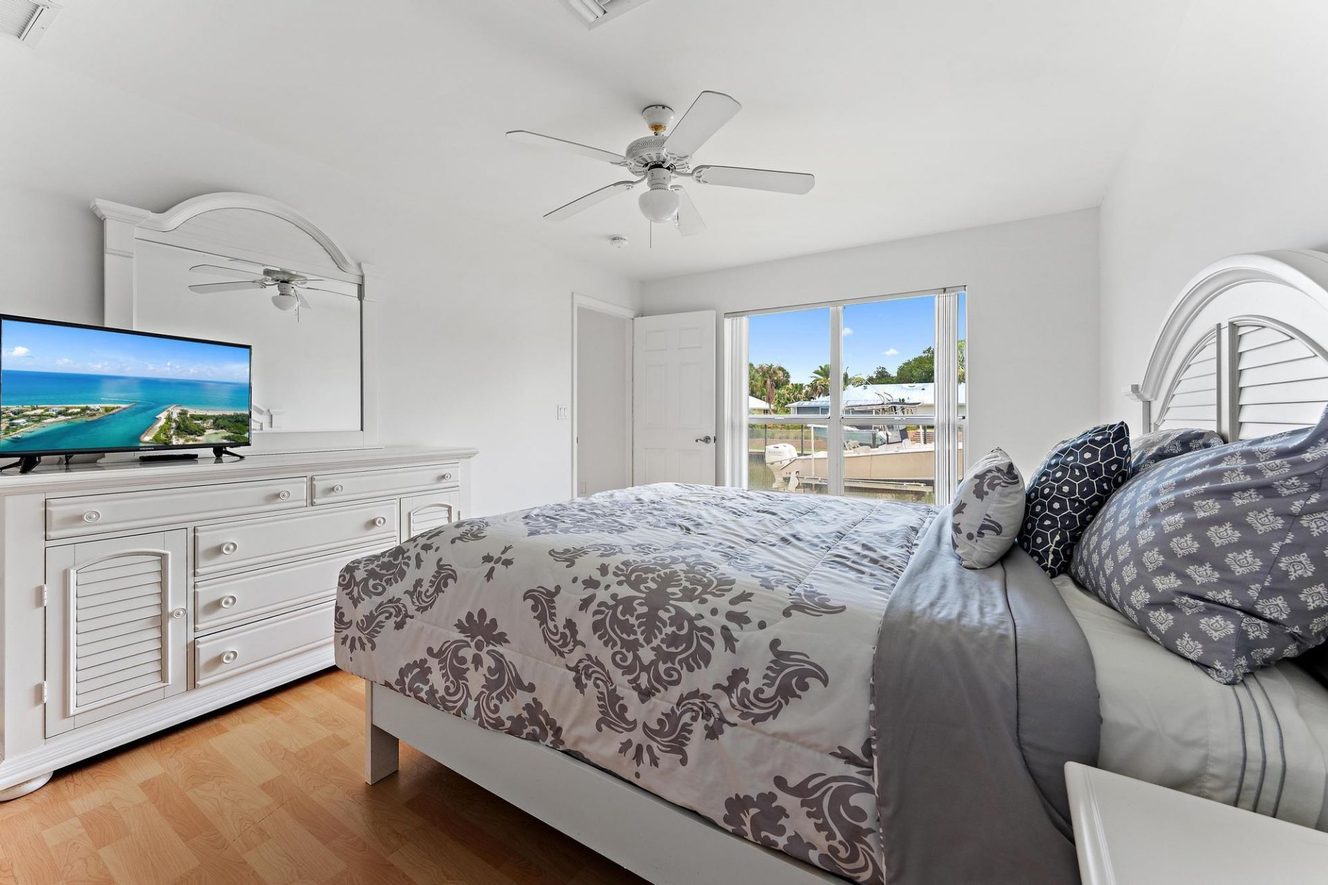 8422 SE Royal Street, Hobe Sound, FL 33455 Photo