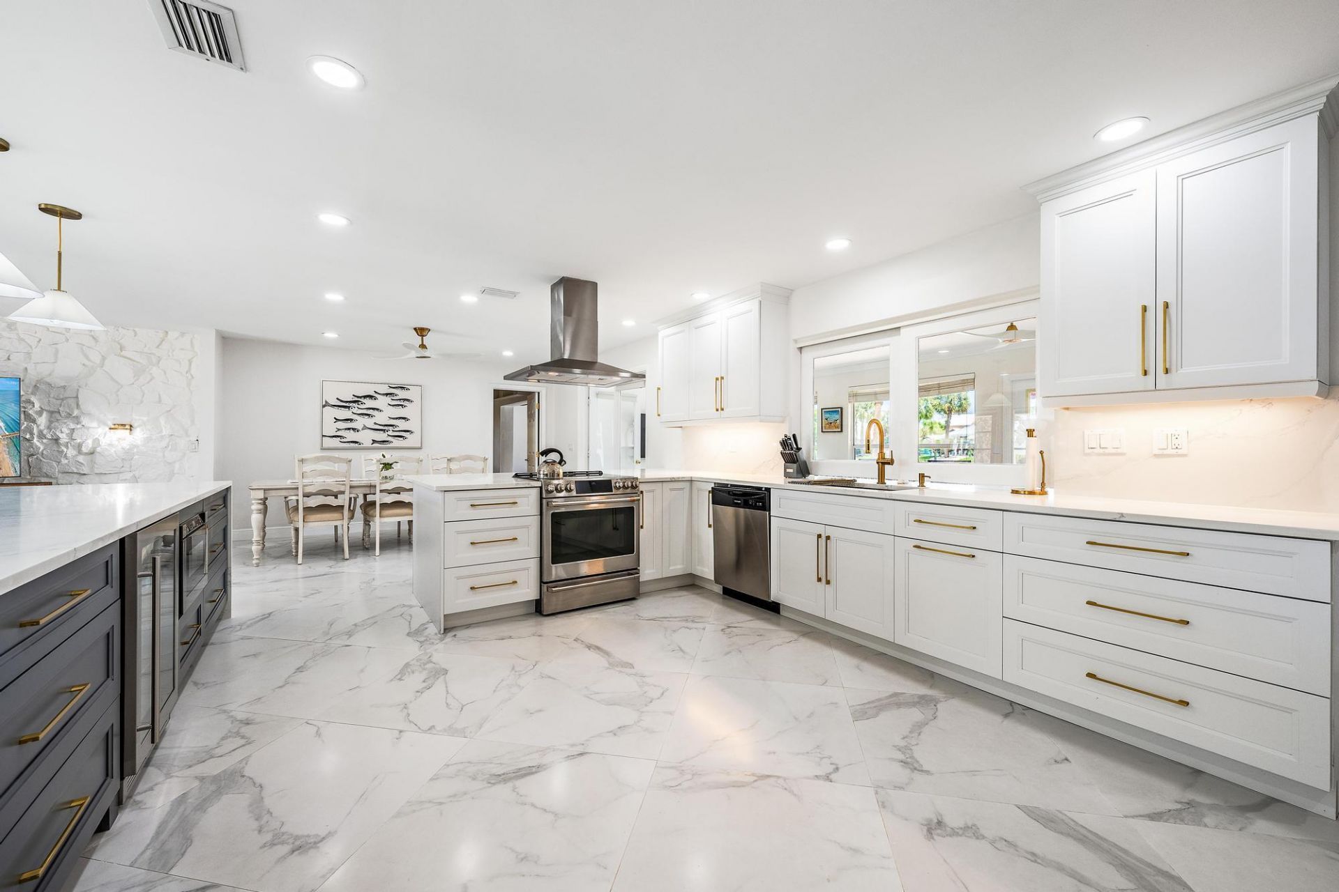 8422 SE Royal Street, Hobe Sound, FL 33455 Photo