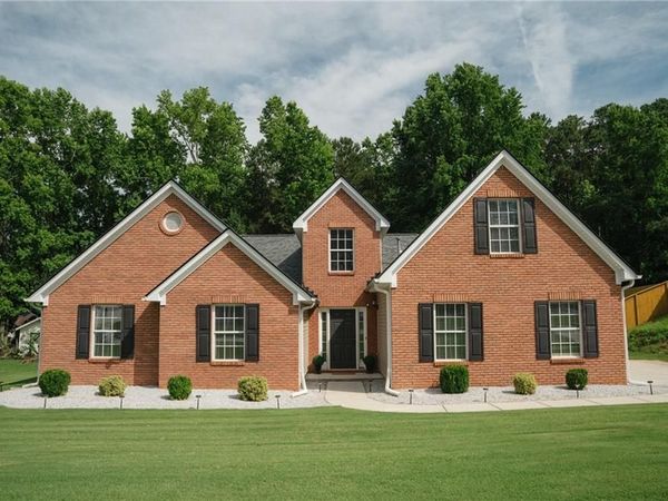 2844 Michelle Lee Drive , Dacula, GA 30019