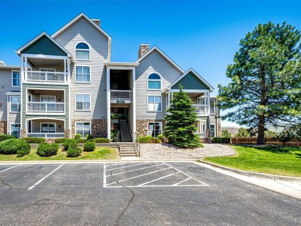6005 W Castlegate Drive W, Unit B18, Castle Rock, CO 80108