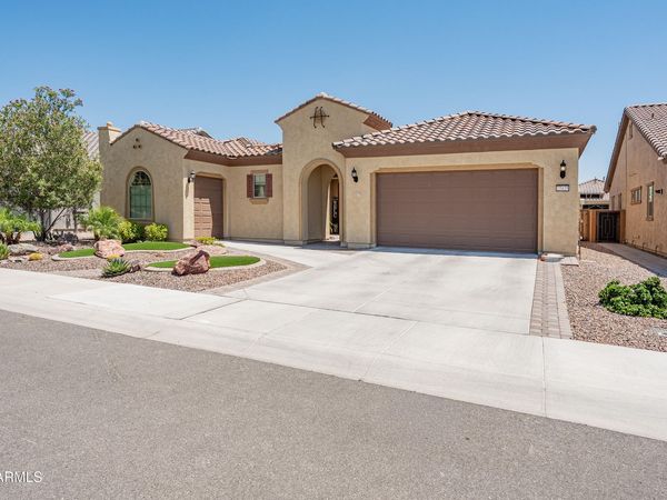 27425 W ESCUDA Drive, Buckeye, AZ 85396