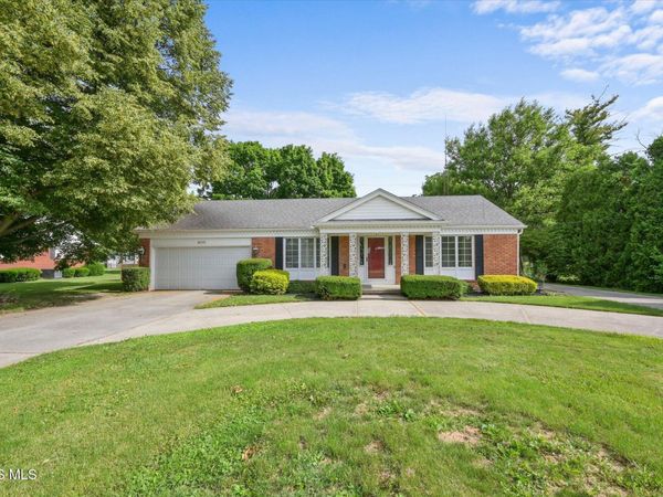 4055 Pickle Road, Oregon, OH 43616