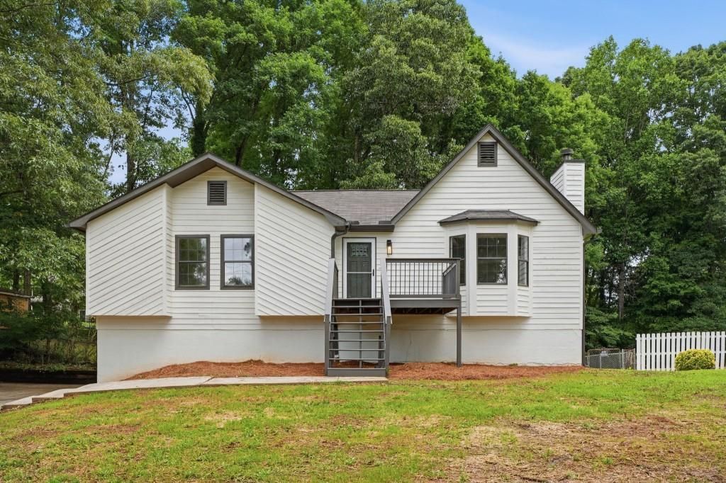 4050 Willow Ridge Road, Douglasville, GA 30135 Main Photo