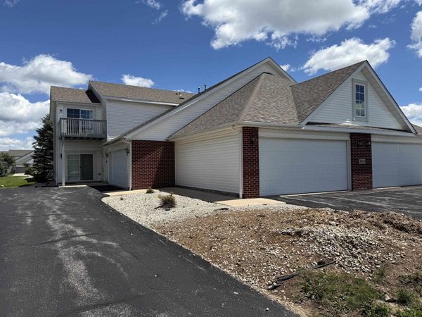 10113 Monarch Rd. Unit #1, ROSCOE, IL 61073
