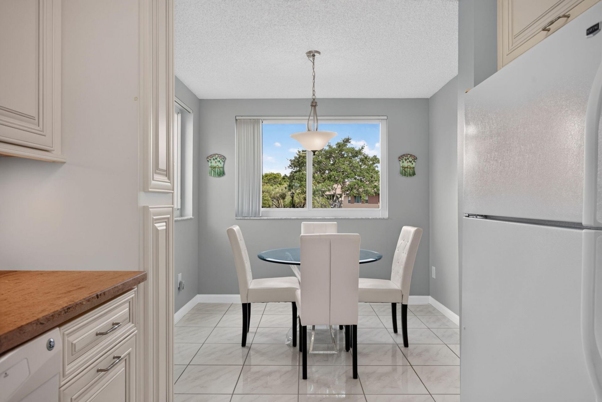 7216 S Devon Drive, Unit 212, Tamarac, FL 33321 Photo