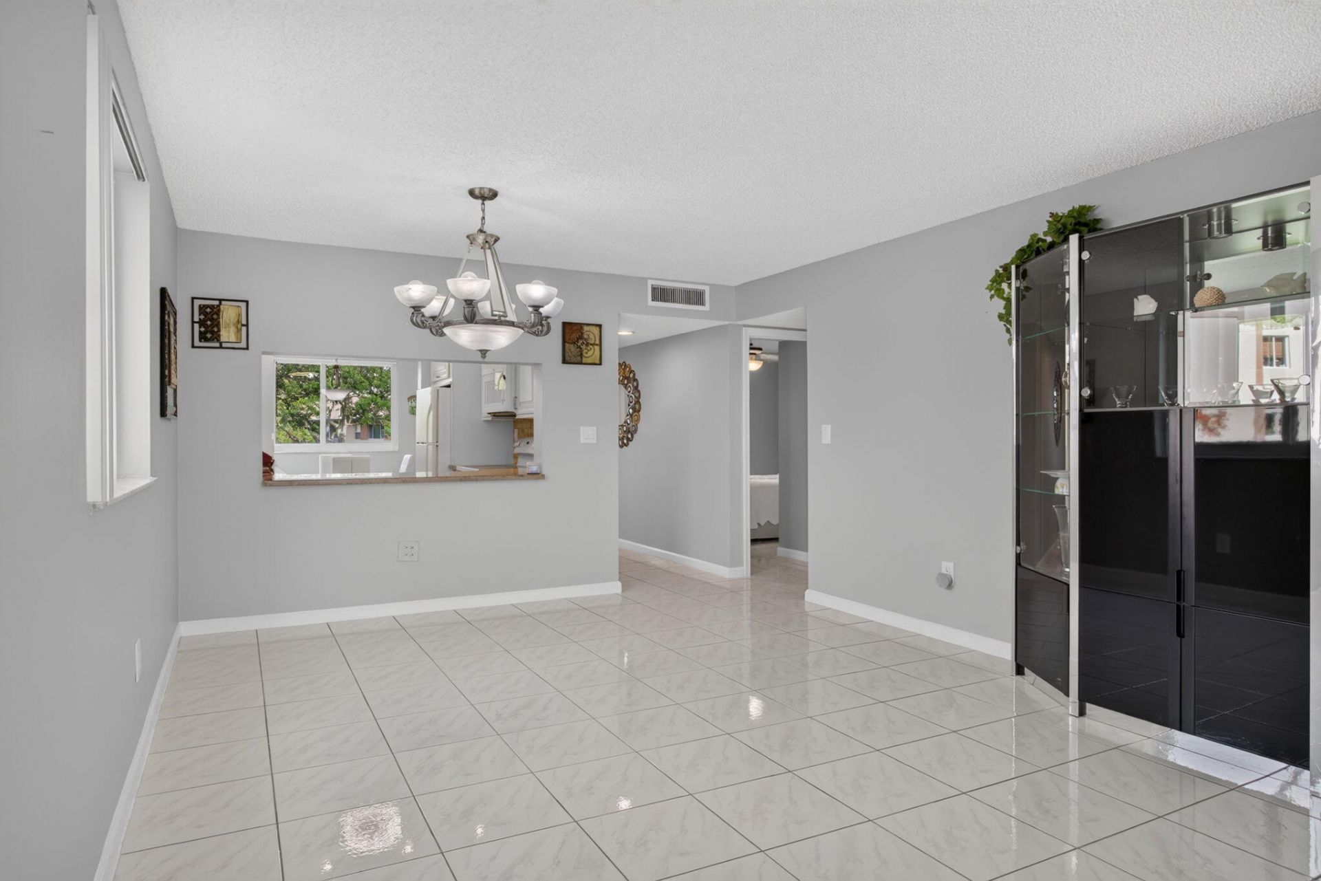 7216 S Devon Drive, Unit 212, Tamarac, FL 33321 Photo