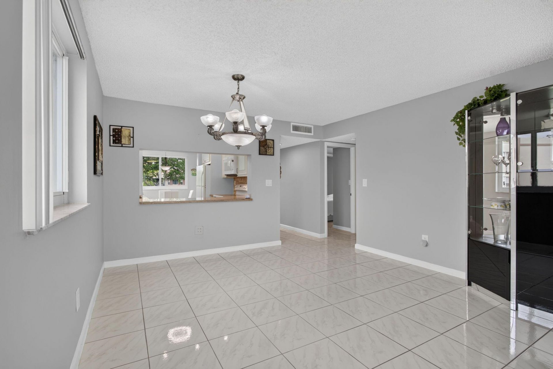 7216 S Devon Drive, Unit 212, Tamarac, FL 33321 Photo