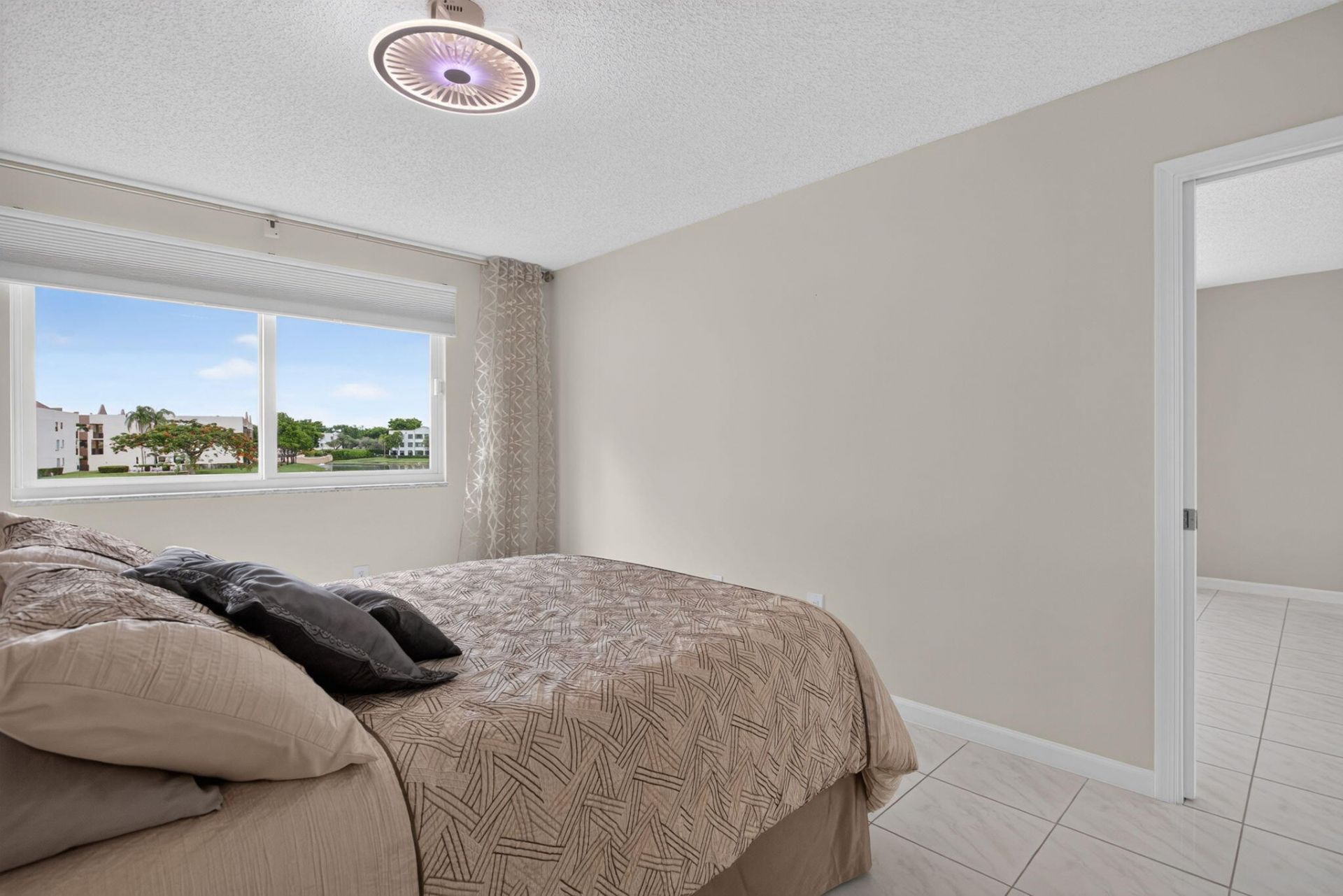 7216 S Devon Drive, Unit 212, Tamarac, FL 33321 Photo