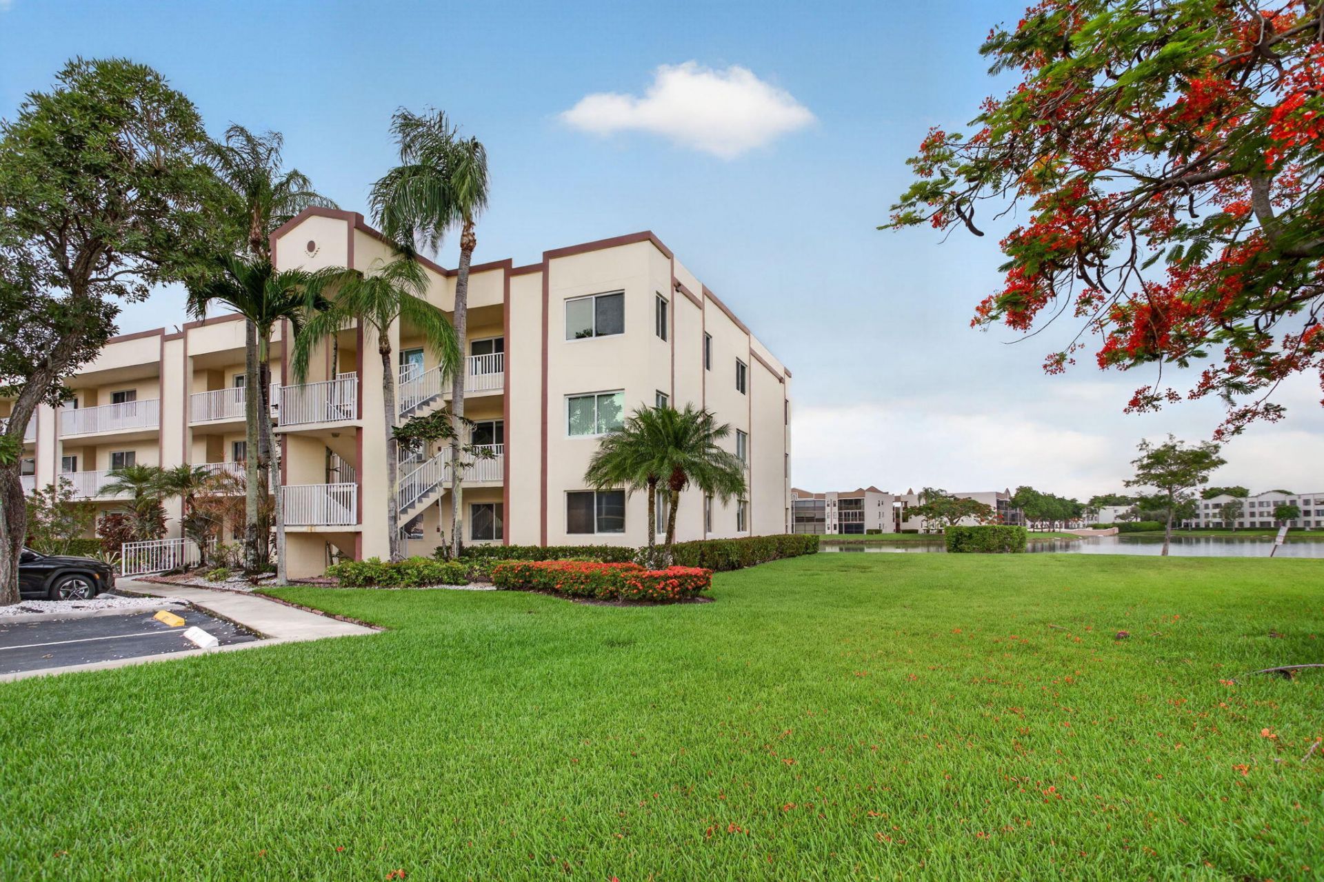 7216 S Devon Drive, Unit 212, Tamarac, FL 33321 Photo