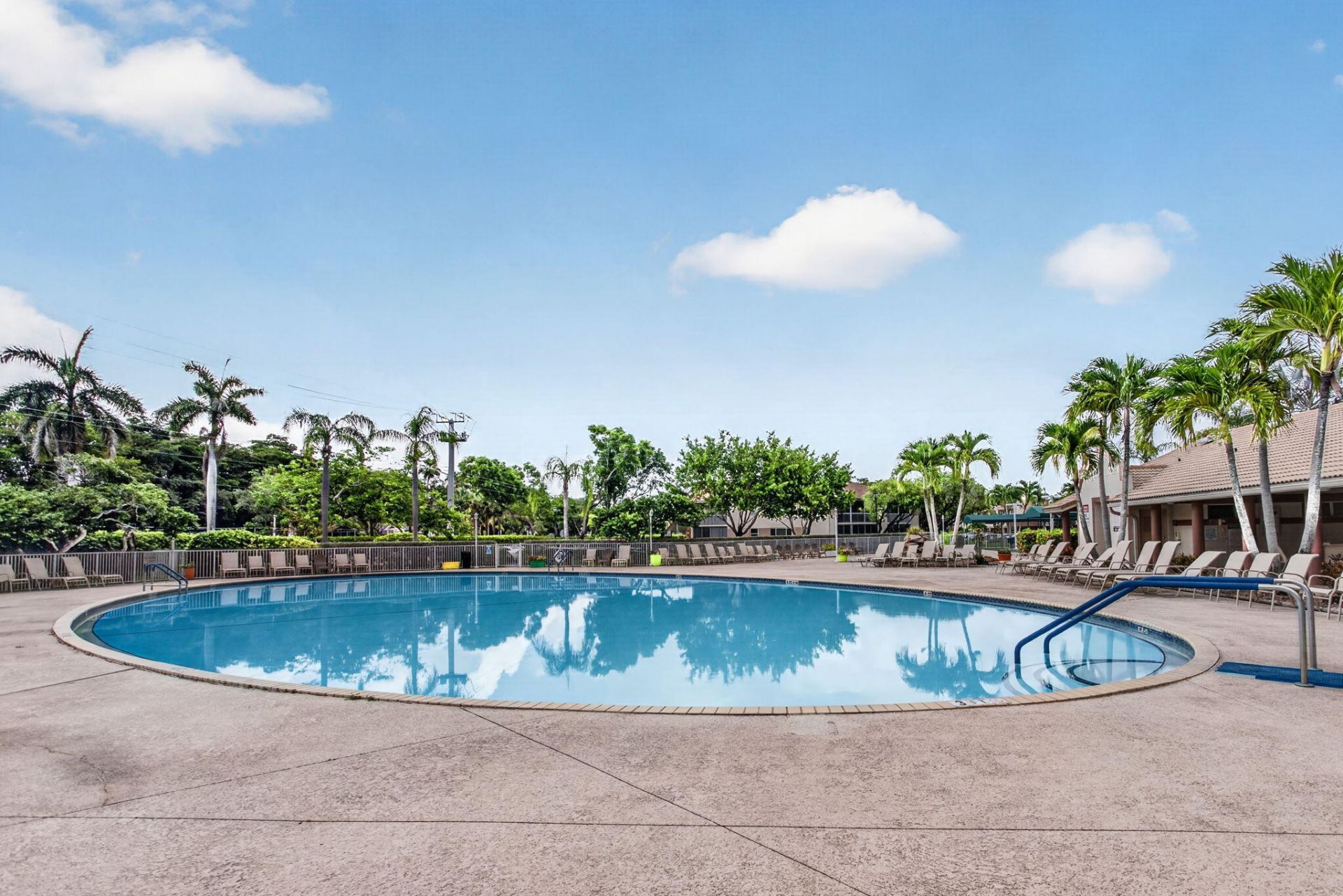 7216 S Devon Drive, Unit 212, Tamarac, FL 33321 Photo