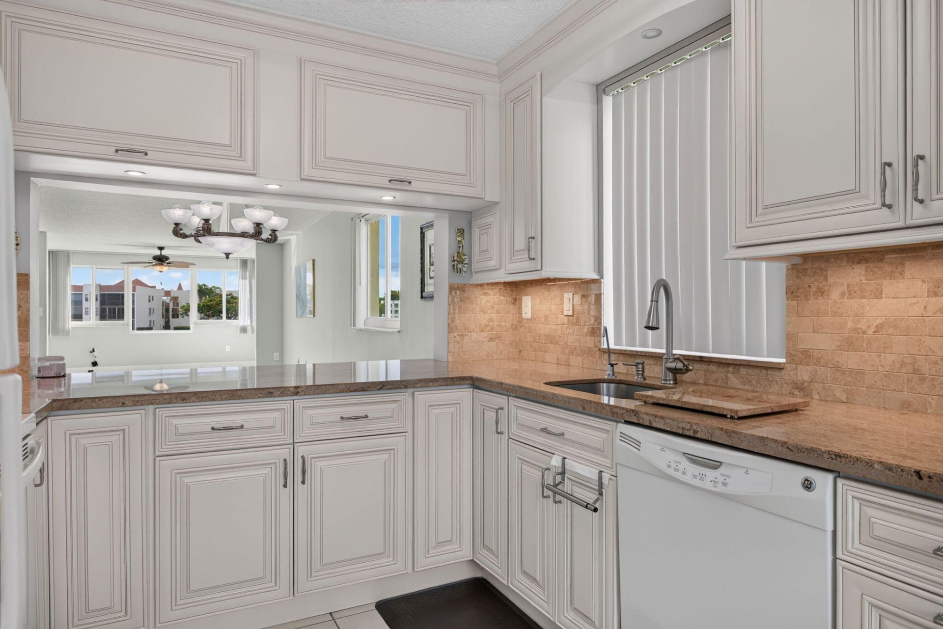 7216 S Devon Drive, Unit 212, Tamarac, FL 33321 Photo