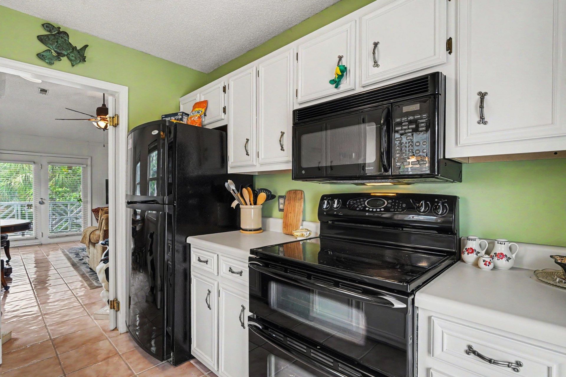 315-d 71st Ave. N  Photo 6
