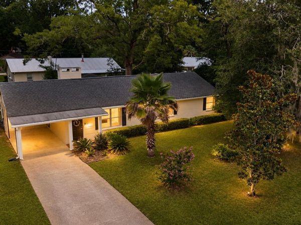 1014 NE 11TH AVENUE , GAINESVILLE, FL 32601