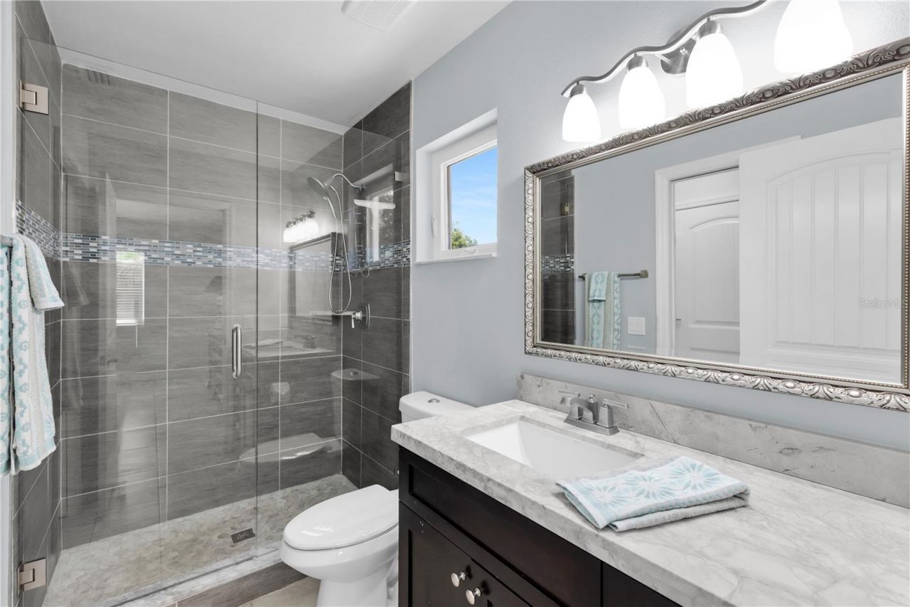 417 3rd Street , Key Largo, FL 33037 Photo