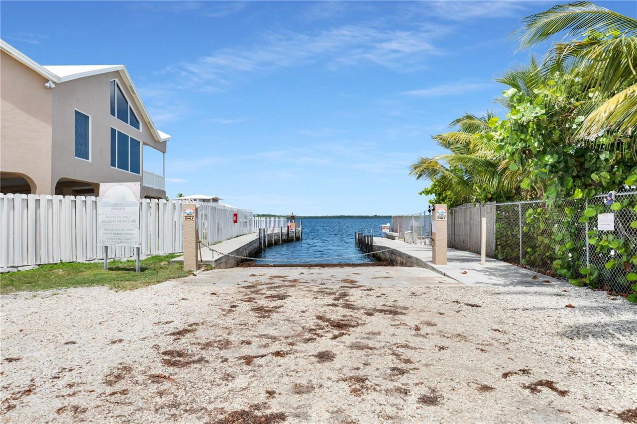 417 3rd Street , Key Largo, FL 33037 Photo