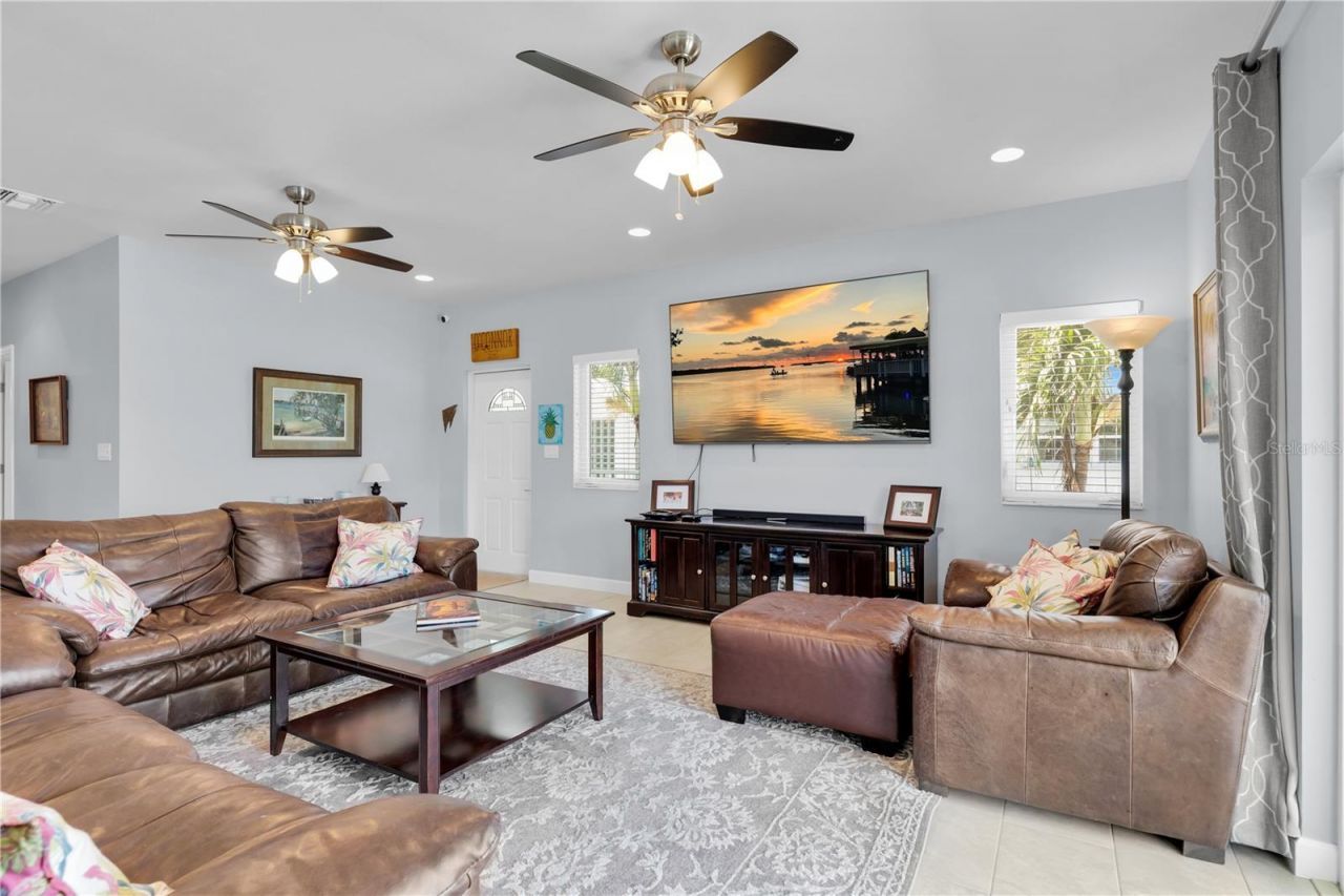 417 3rd Street , Key Largo, FL 33037 Photo