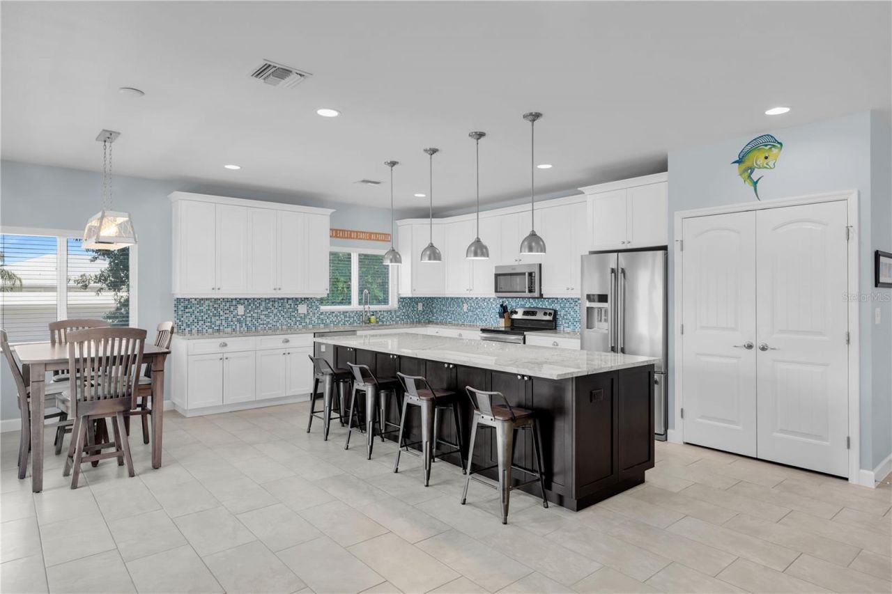 417 3rd Street , Key Largo, FL 33037 Photo