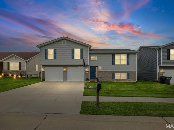 5 Faith Drive, Fairview Heights, IL 62208
