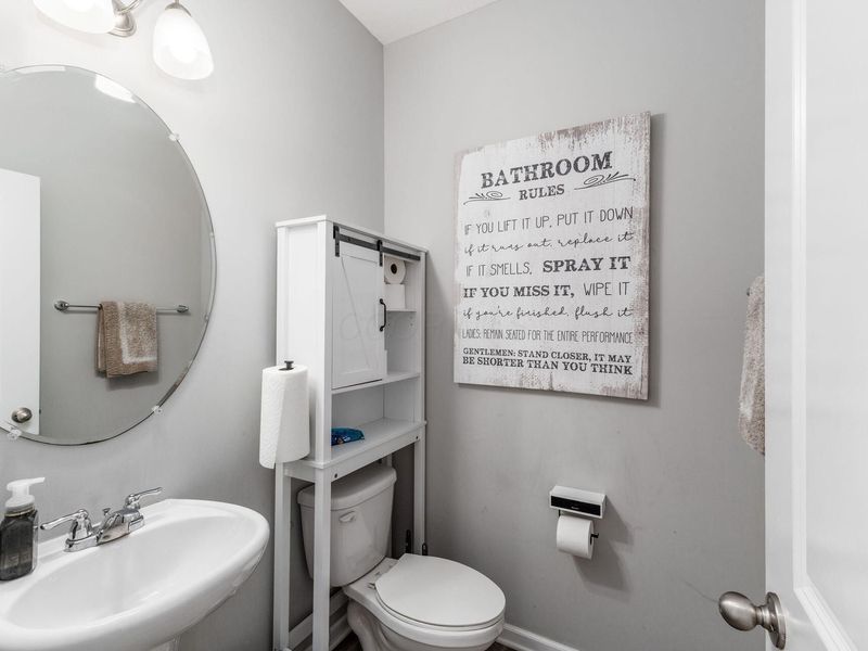 304 Mahogany Lane, Commercial Point, OH 43116 Photo 9