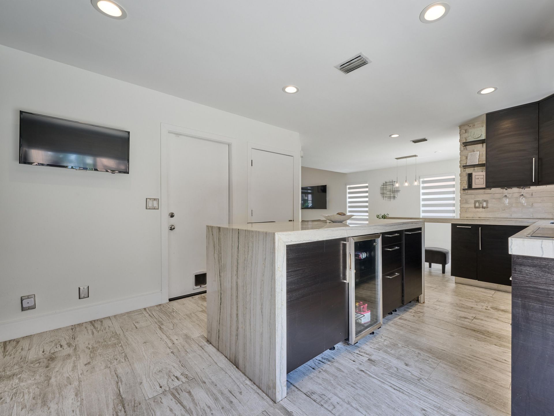 10900 NW 12th Drive, Plantation, FL 33322 Photo