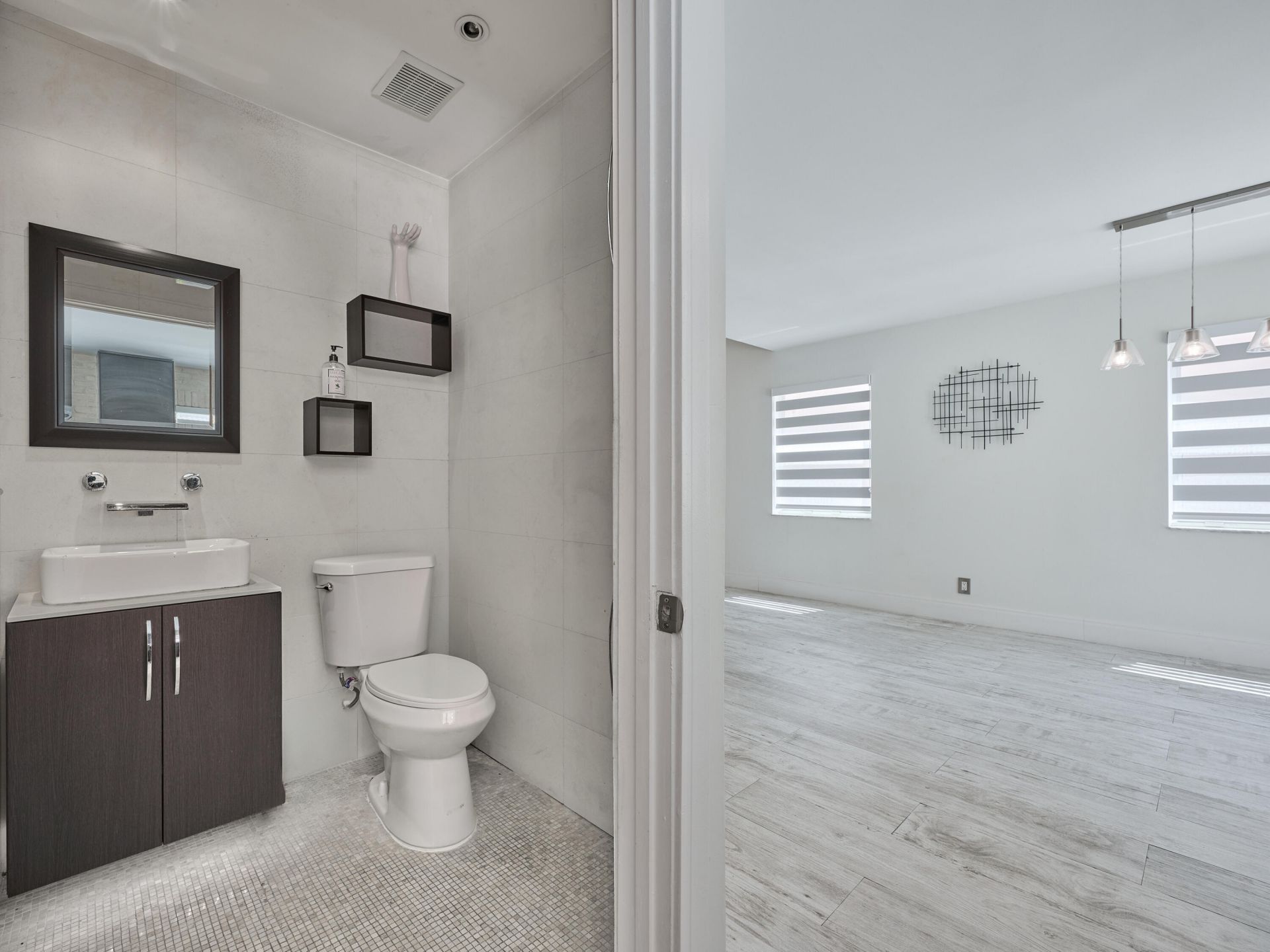 10900 NW 12th Drive, Plantation, FL 33322 Photo