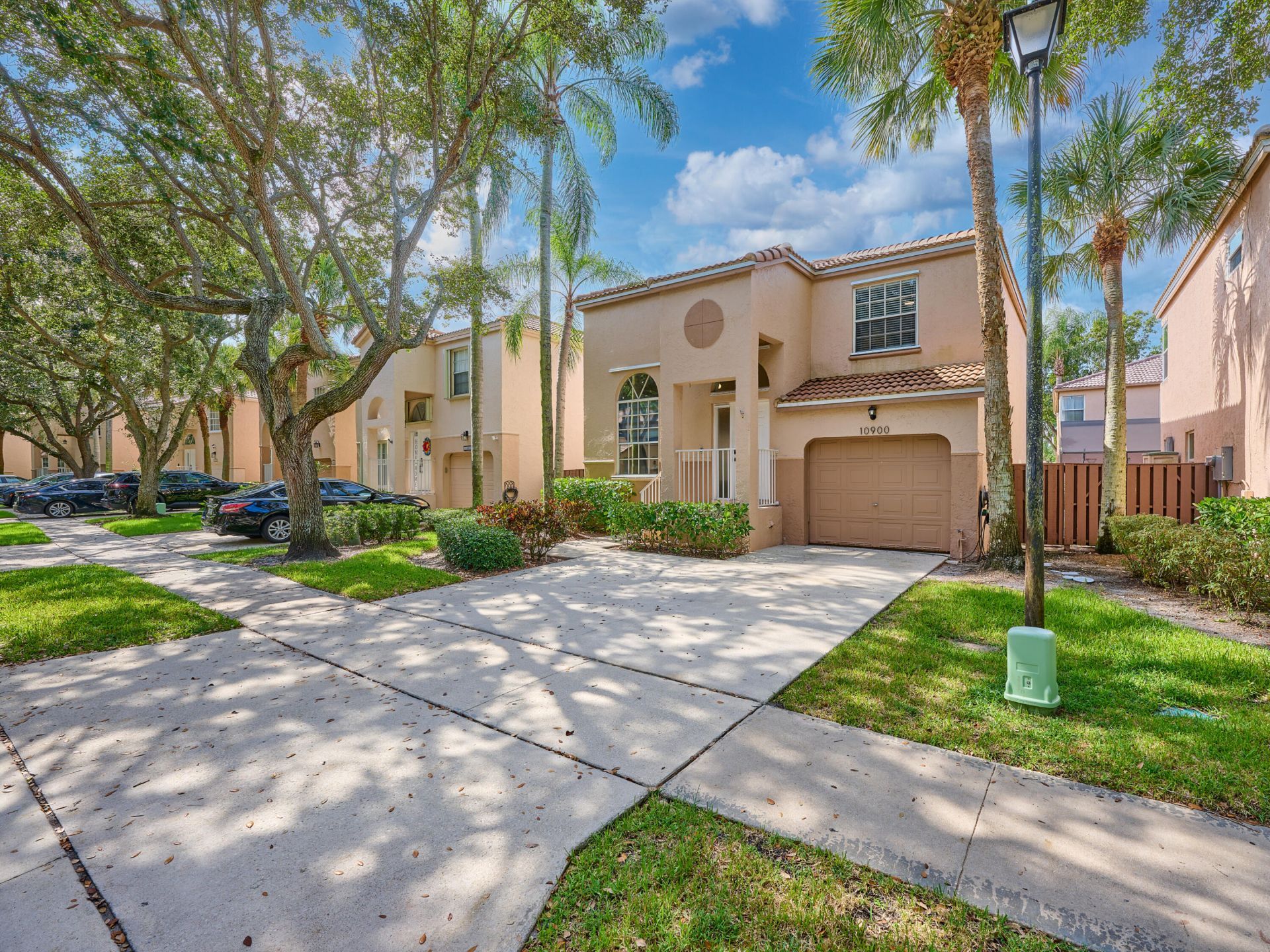 10900 NW 12th Drive, Plantation, FL 33322 Photo