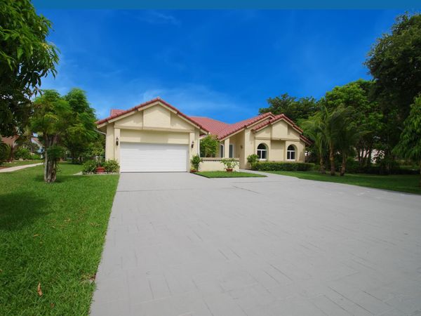 6300 NW 60th Way, Parkland, FL 33067