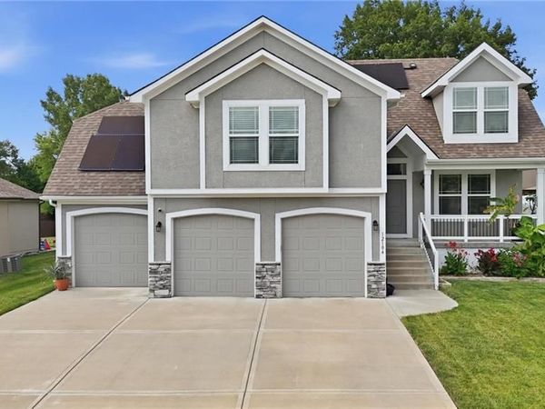 12104 E 68th Terrace, Kansas City, MO 64133
