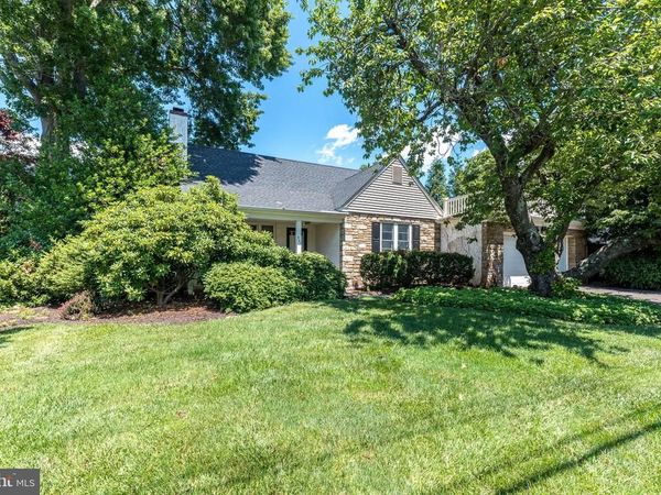 501 E PENN STREET, NEWTOWN, PA 18940