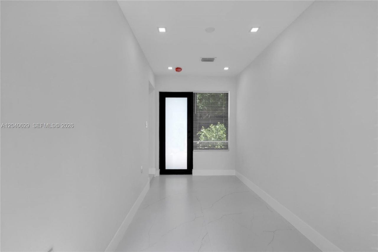 337 W 28th St , Miami Beach, FL 33140 Photo