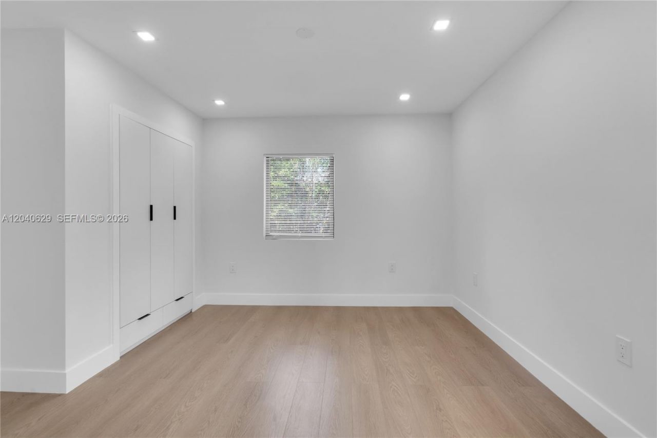 337 W 28th St , Miami Beach, FL 33140 Photo