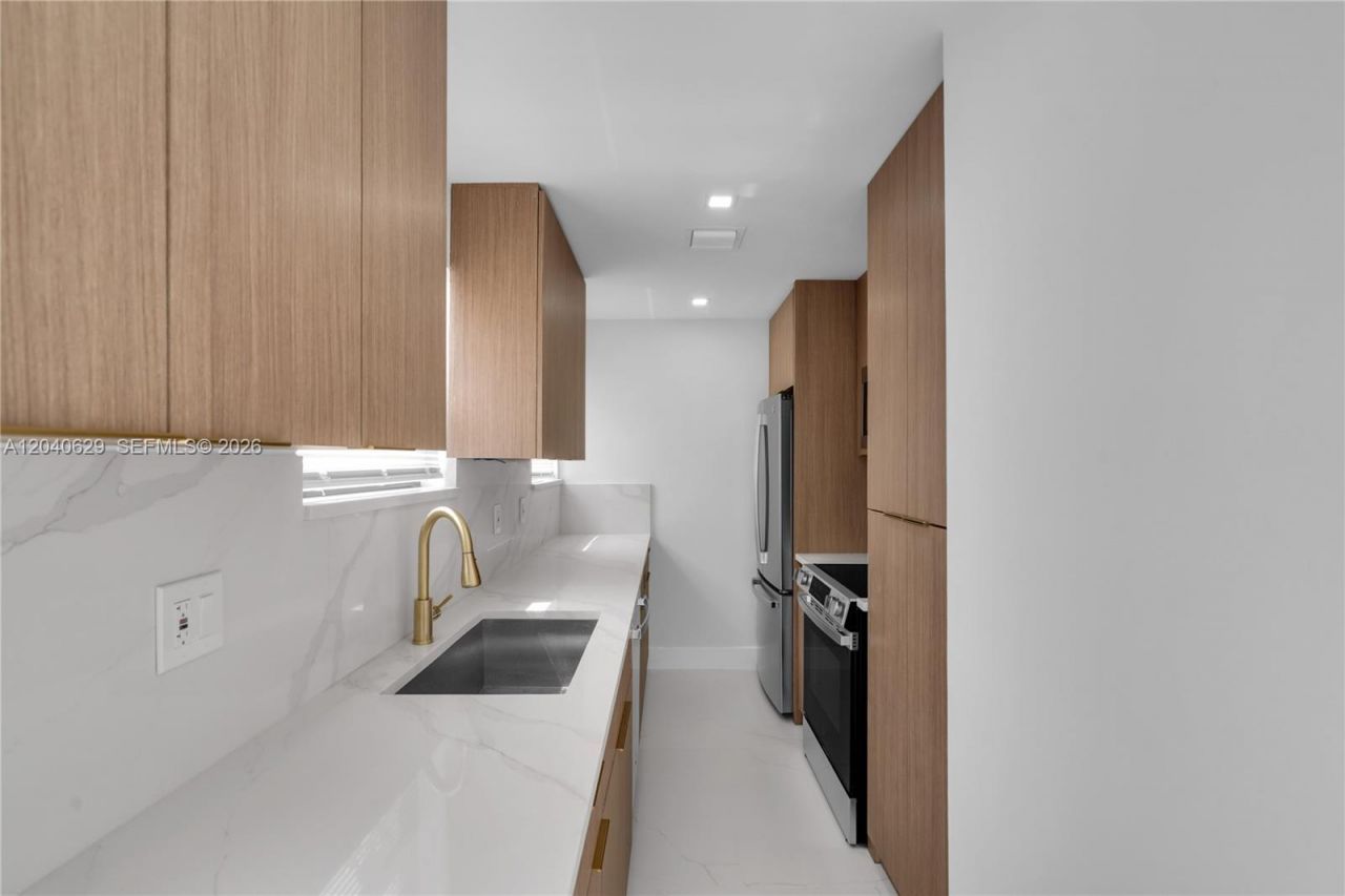337 W 28th St , Miami Beach, FL 33140 Photo
