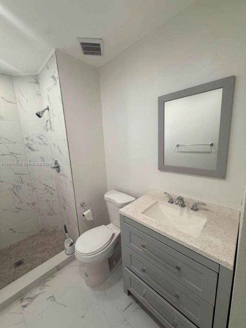 9021 W Sunrise Blvd, Unit 9021, Plantation, FL 33322 Photo