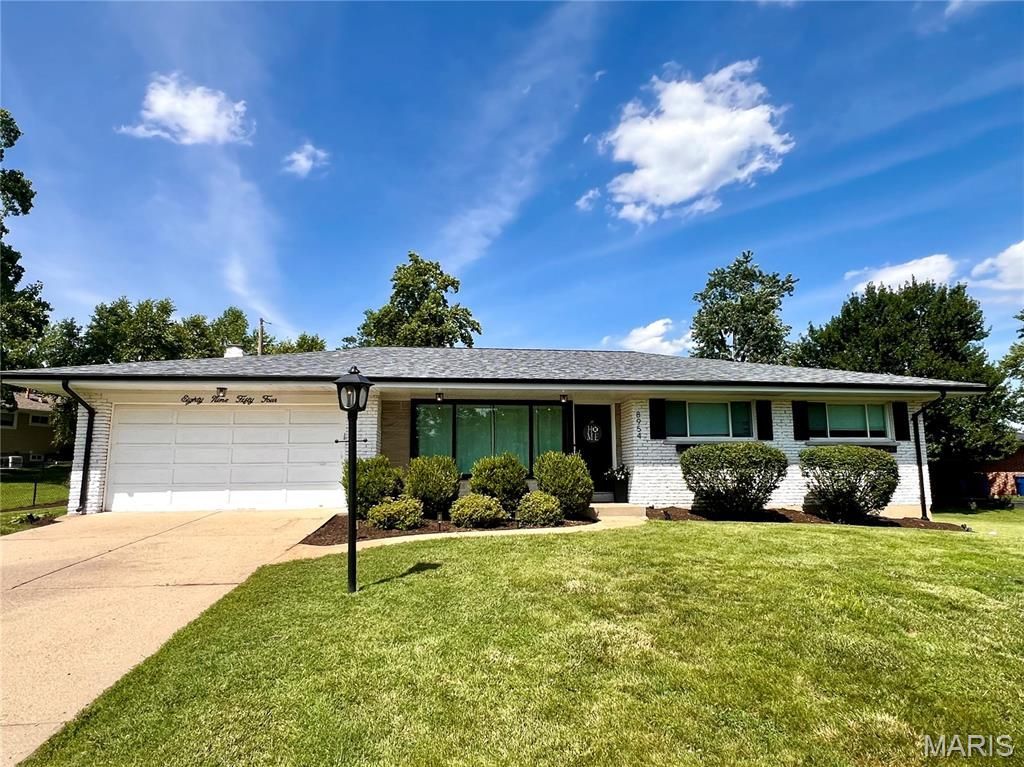 8954 Westhaven Court , Crestwood, MO 63126 Main Photo
