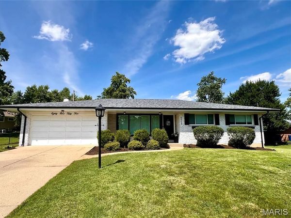 8954 Westhaven Court , Crestwood, MO 63126